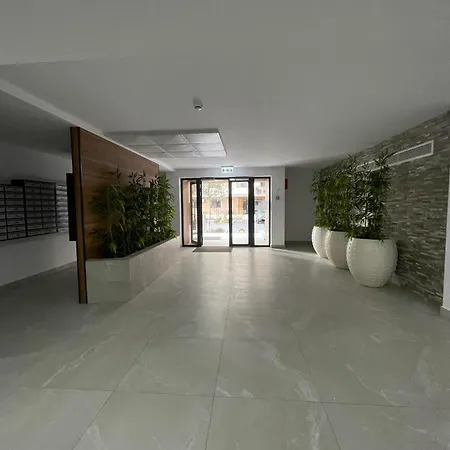 Metropolis Elegance Apartment Bucharest Exterior photo