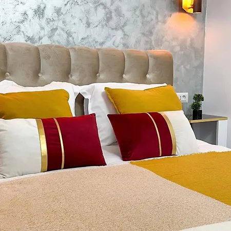 Metropolis Elegance Apartment Bucharest Room photo