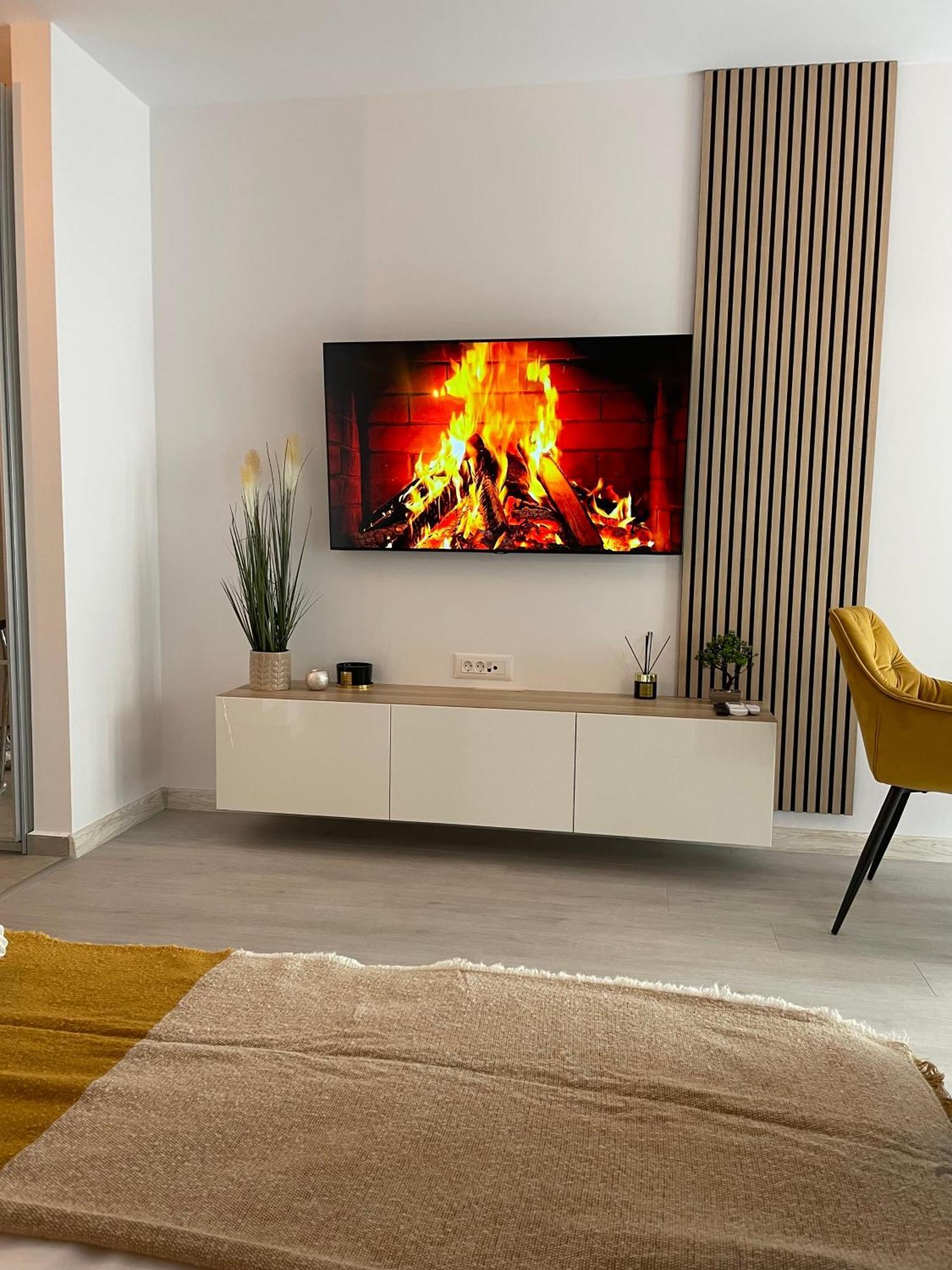 Metropolis Elegance Apartment *