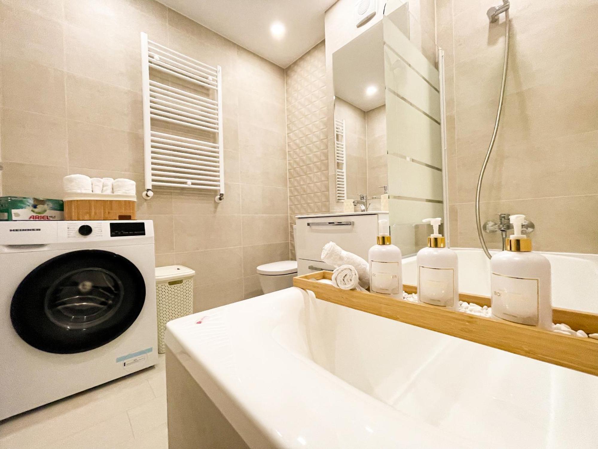 Metropolis Elegance Apartment *